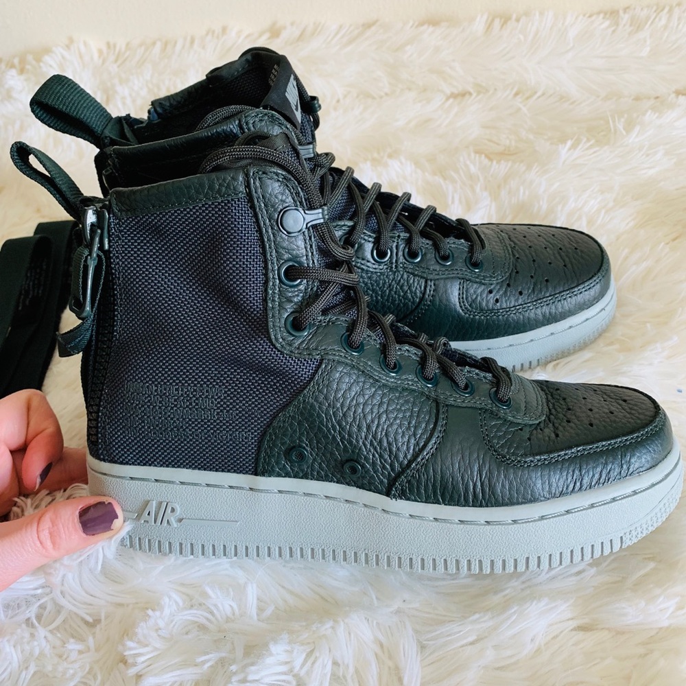Nike SF Air Force 1 Mid - Picture 5 of 6
